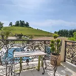 Maison De *