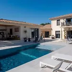 Maison De *