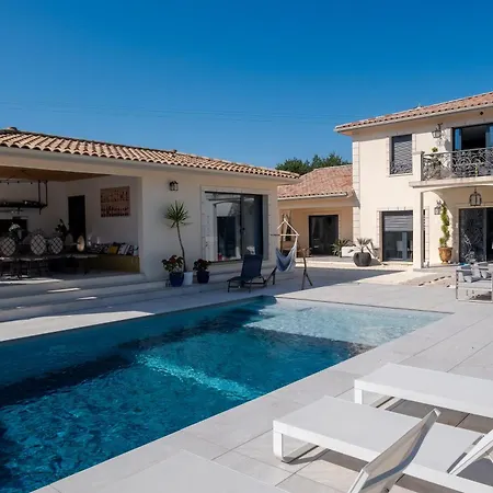 Maison De Holiday home